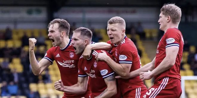 pg游戏欧篮联赛后走向成谜，费耶诺德回应争议，媒体盛赞，赛程密集仍需轮换的简单介绍