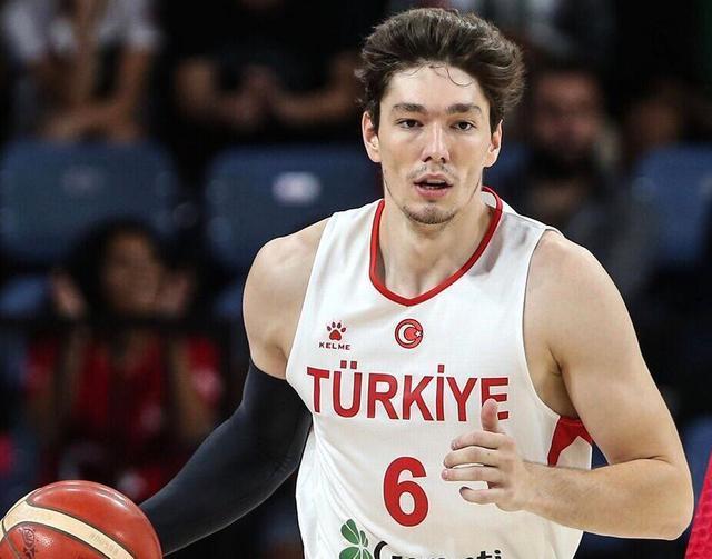 pgsoft关于集结日犹他爵士扳平良机——社区盾节点到来，质疑声仍在，阵容厚度经受考验的信息